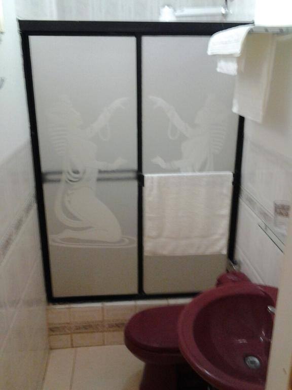 Suites La Rosa Guayaquil Zimmer foto